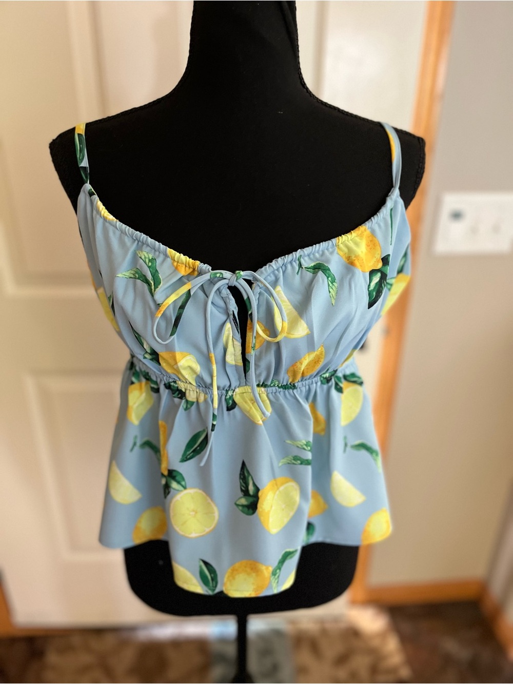 New Juicy Couture baby doll pullover spaghetti strap blue lemon top. Large